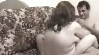 مشهد إباحي مصري: شرموطة متلهفة تُنك بقوة في مكانه