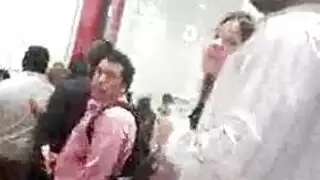 عاهرة مكسيكية قرنية تحصل على قضيب أسود في أول لقاء إباحي صريح