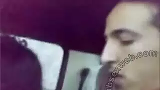 خيال القذف في الحلق: وجه يُفْتَن ويُملأ
