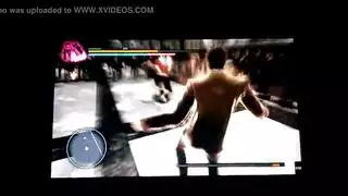 هاردكور في العلن: رجل أصلع ينكح عاهرة آسيوية خبيرة