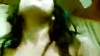 إباحية شديدة: اللعب بكسيها ثم جماع عميق وقاس