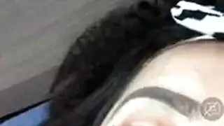 إباحية الاختراق المزدوج: فتاة آسيوية ذات كس مشعر تستقبل رجلين