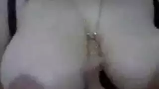 بتشرب سجاير وهي بتمارس