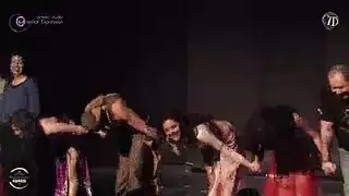 الفاتنة السمراء جوليا ريد تحب أن تُضاجع أمام الكاميرا خلال ساعات العمل