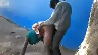 نيك أفريقي مع البيض