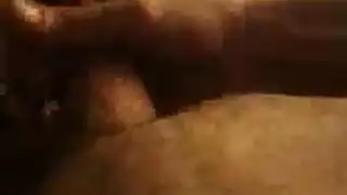 الناضجة بريتني العنبر تئن أثناء أخذ جنس شرجي خشن