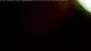 ميلف مكتنزة تستكشف فرجها العميق بأصابع متلهفة