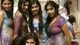 اغتصاب جماعي متطرف مع تعذيب أجنبي