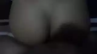 كلب ينيك بنت بقوة: أوضاع جنسية صريحة