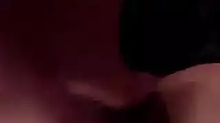 ابن ينك امها في المطبخ