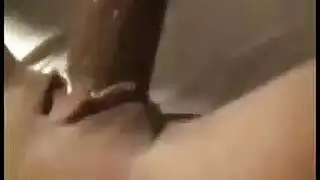 تتناك من طيزها وقذفه في طيزها